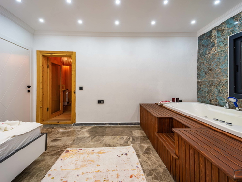  gece  -  Kasım
  | Kalkan İslamlar Balayı Villası: Jakuzili ve Özel Havuzlu Romantik Tatil